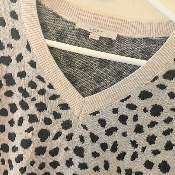 Loft  Sweater - Picture 2 of 2